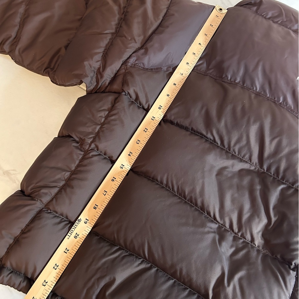 The North Face brown Puffer Jacket. Stove sack. 700.  One repair - Picture 8 of 16